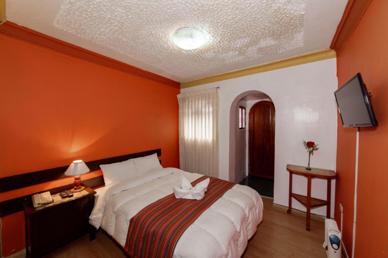 Carlos V Hotel Cusco Exterior photo