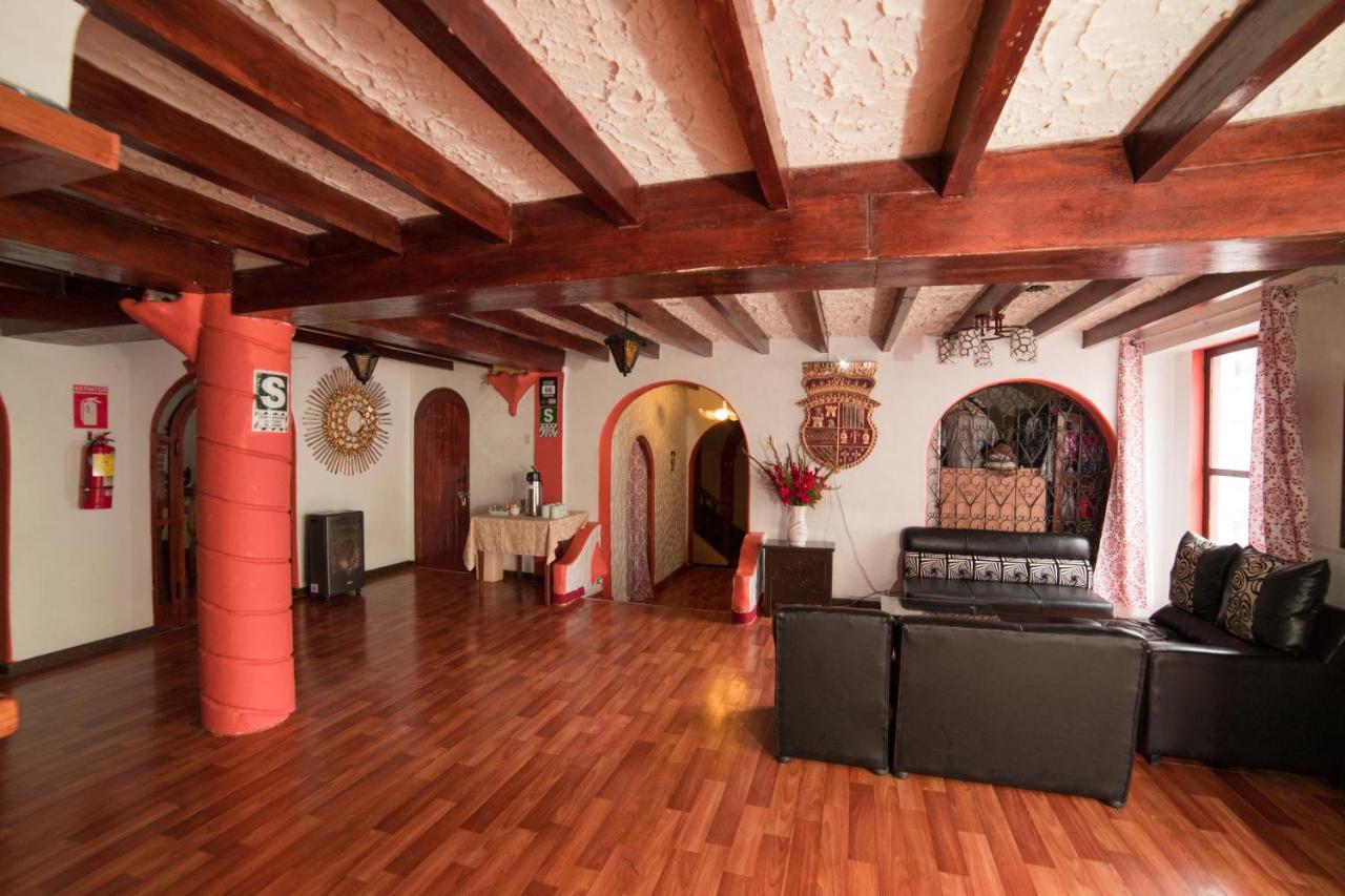 Carlos V Hotel Cusco Exterior photo